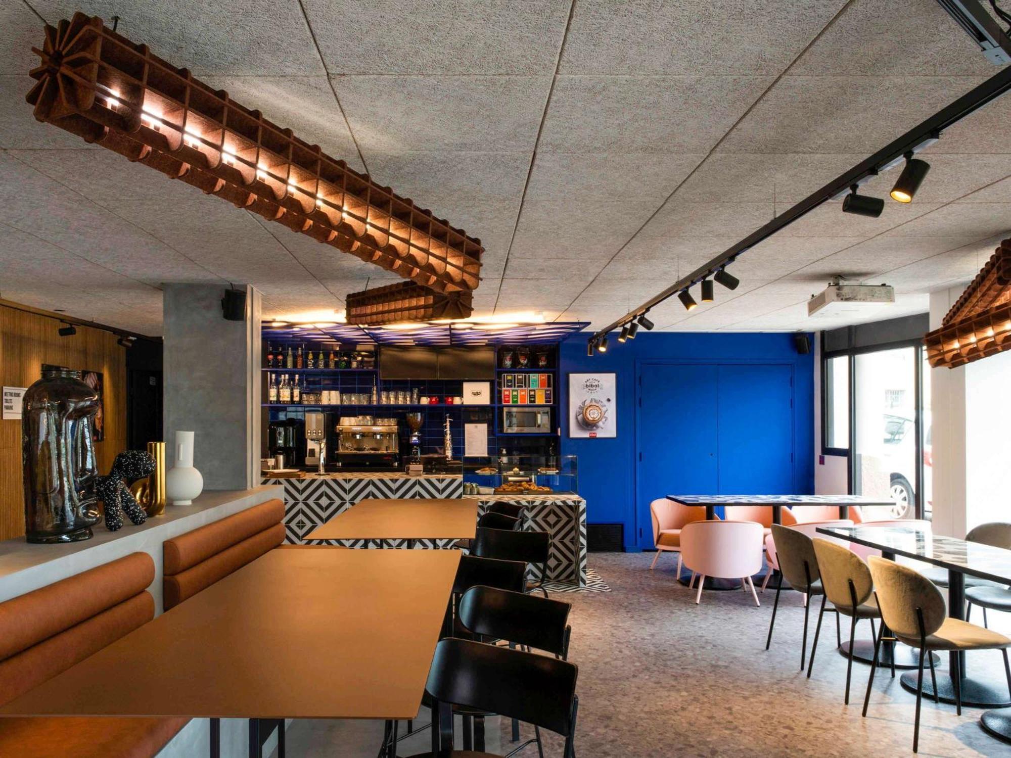 三皇冠酒店 卡尔卡松 外观 照片